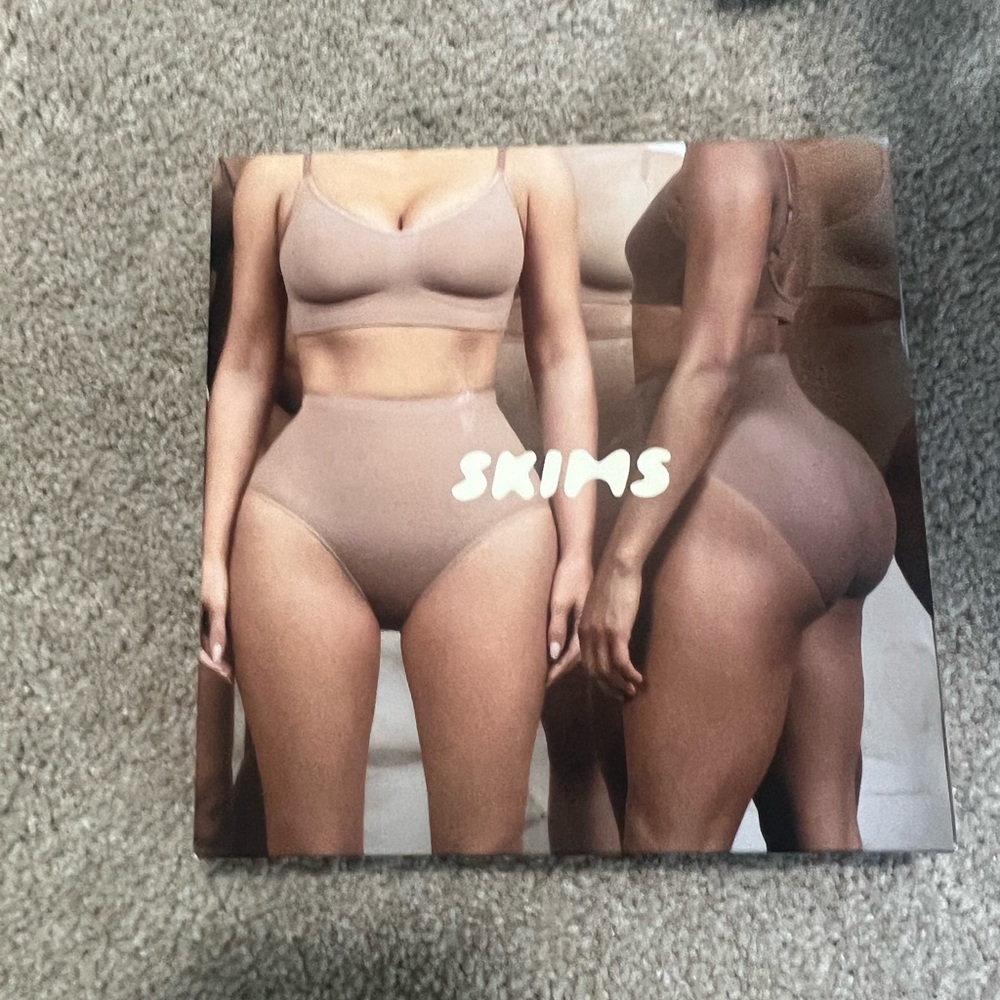 CORE CONTROL THONG | UMBER - UMBER / S/M